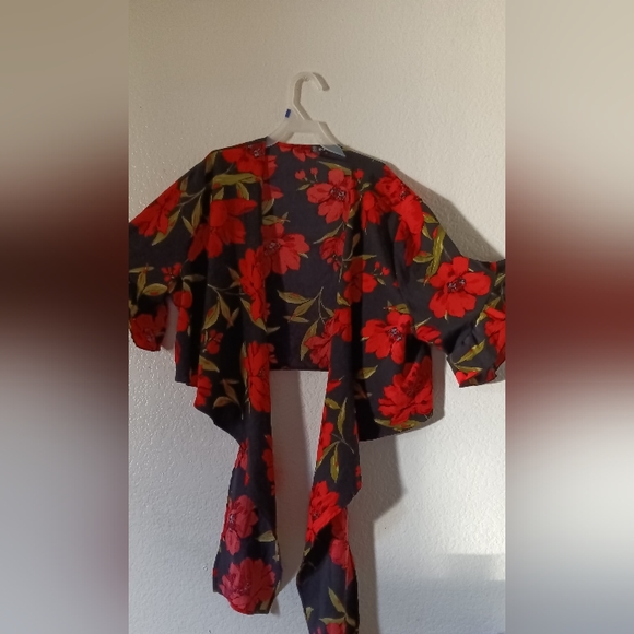 Women's sheer half top - Picture 1 of 1